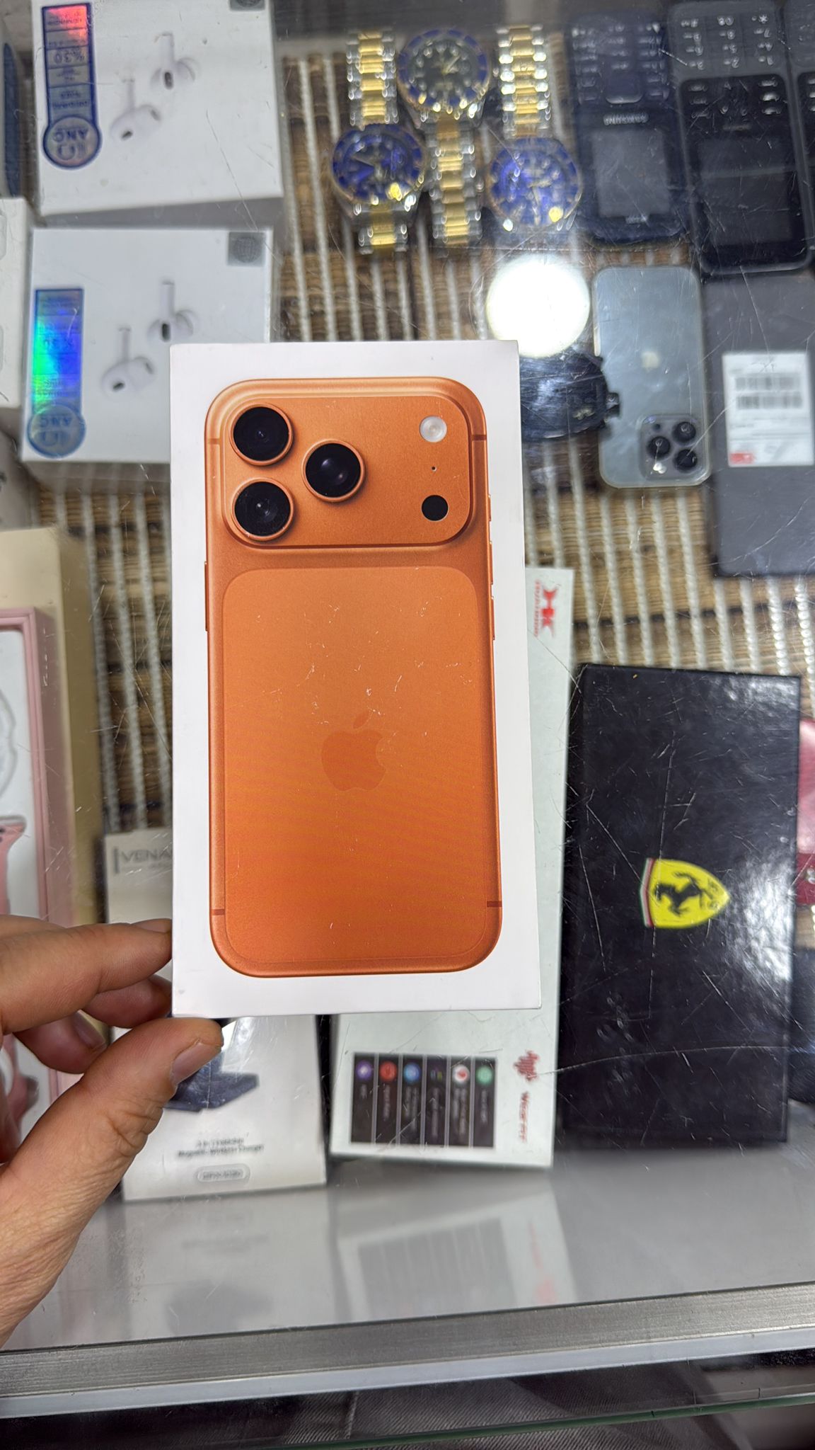 İPHONE 17 PRO (TURUNCU)